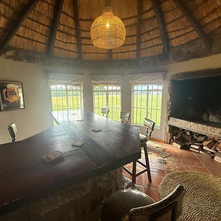 Uitzicht Private Nature Reserve And Lodge フーリーズバーグ エクステリア 写真
